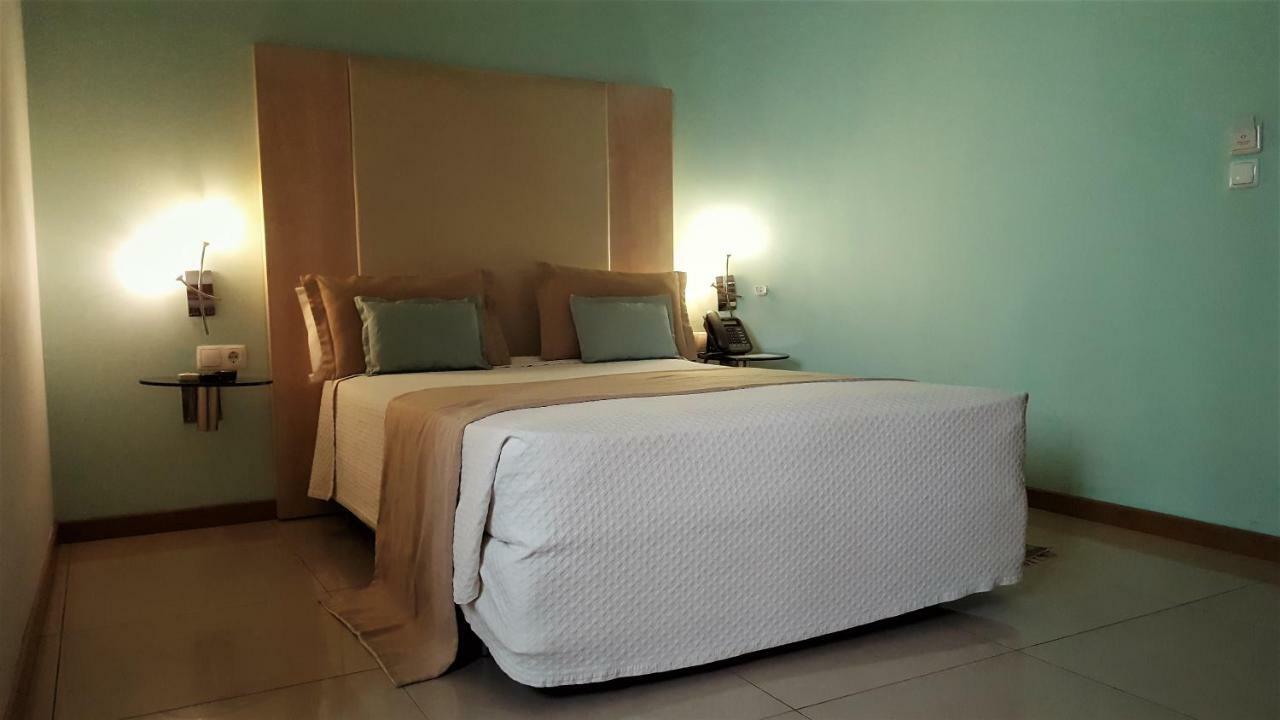 Sol Hotel Praia Buitenkant foto
